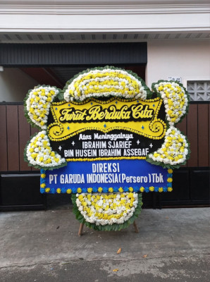 Papan Bunga Duka di Waringinsari